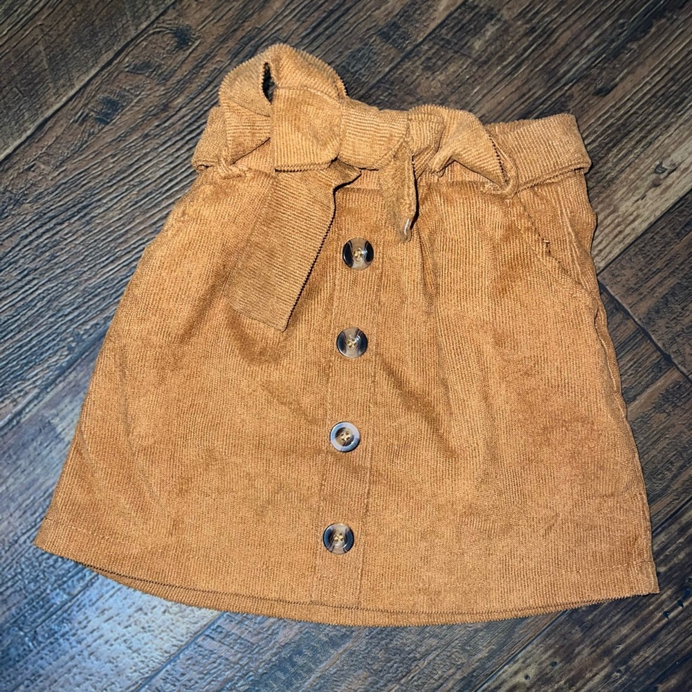 Skirt Size 4
